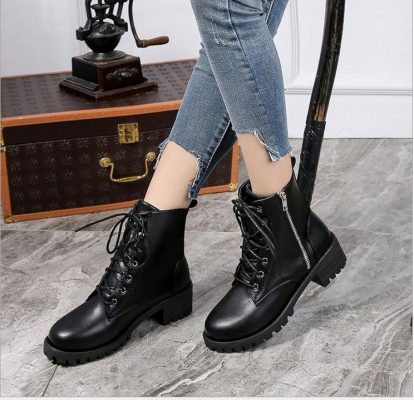 Mẫu giày da boots nữ màu đen