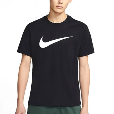 Áo thun Nike mang đến sự năng động và đơn giản cho người dùng